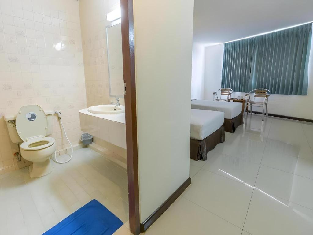 Lake Inn Hotel Сонгкла Екстериор снимка