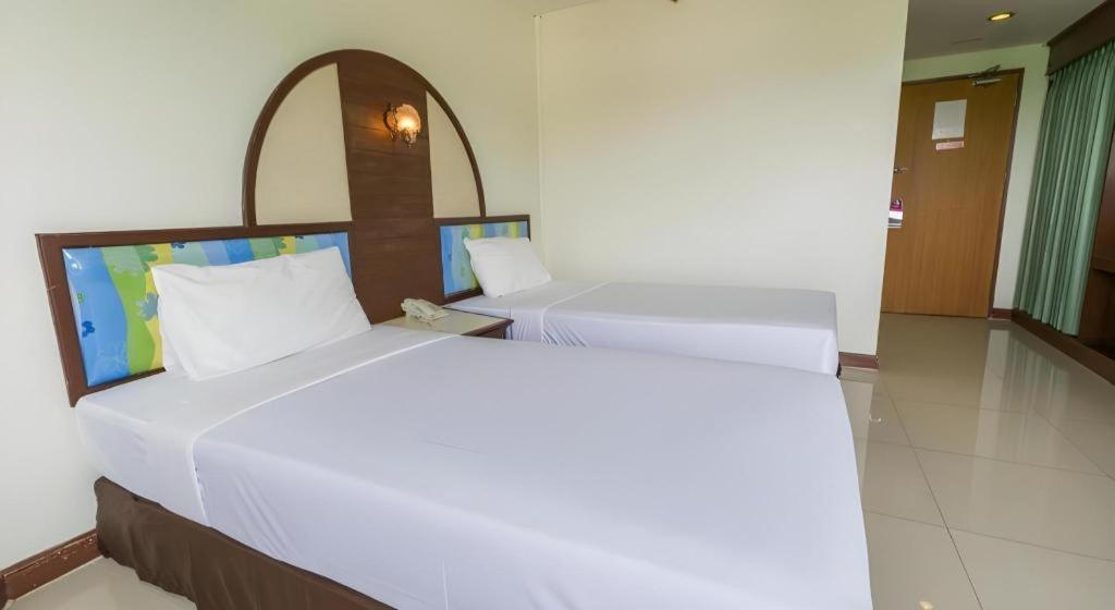 Lake Inn Hotel Сонгкла Екстериор снимка