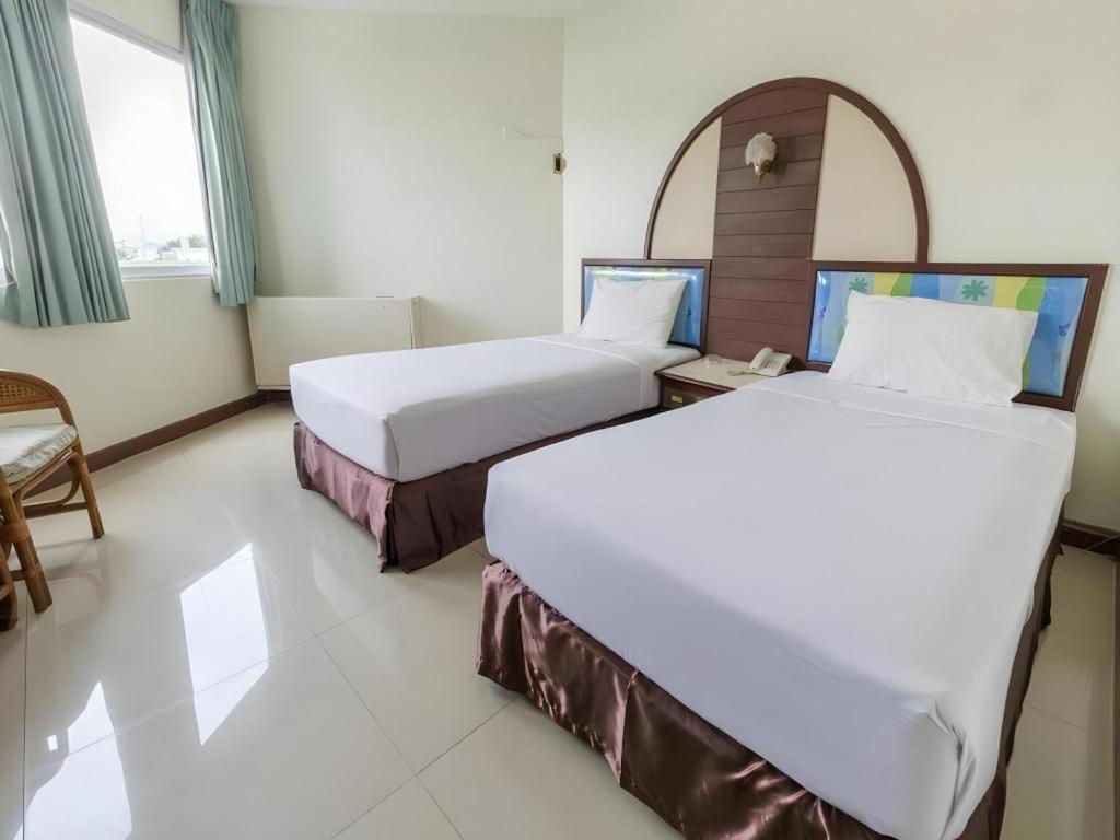 Lake Inn Hotel Сонгкла Екстериор снимка