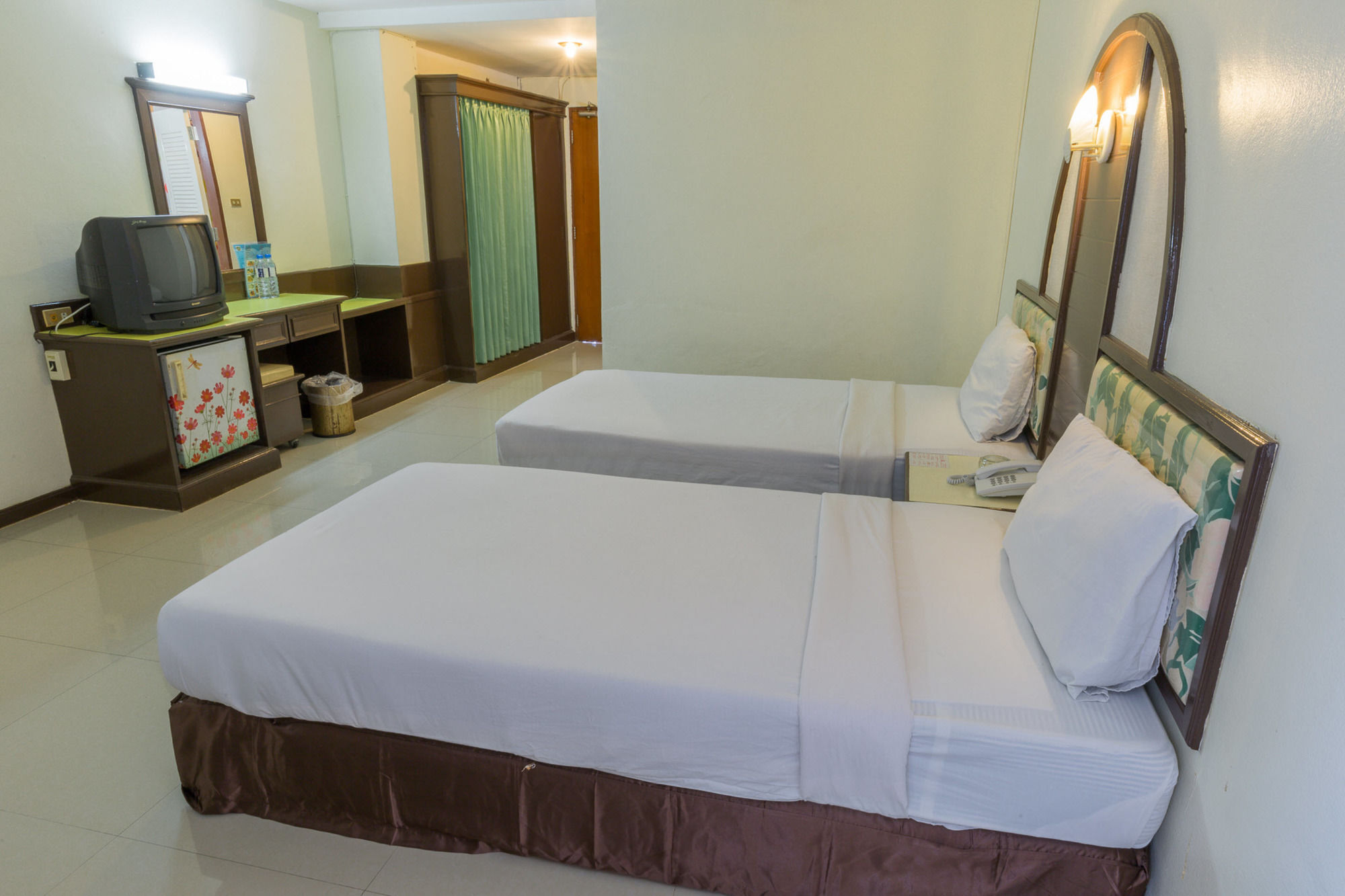 Lake Inn Hotel Сонгкла Екстериор снимка